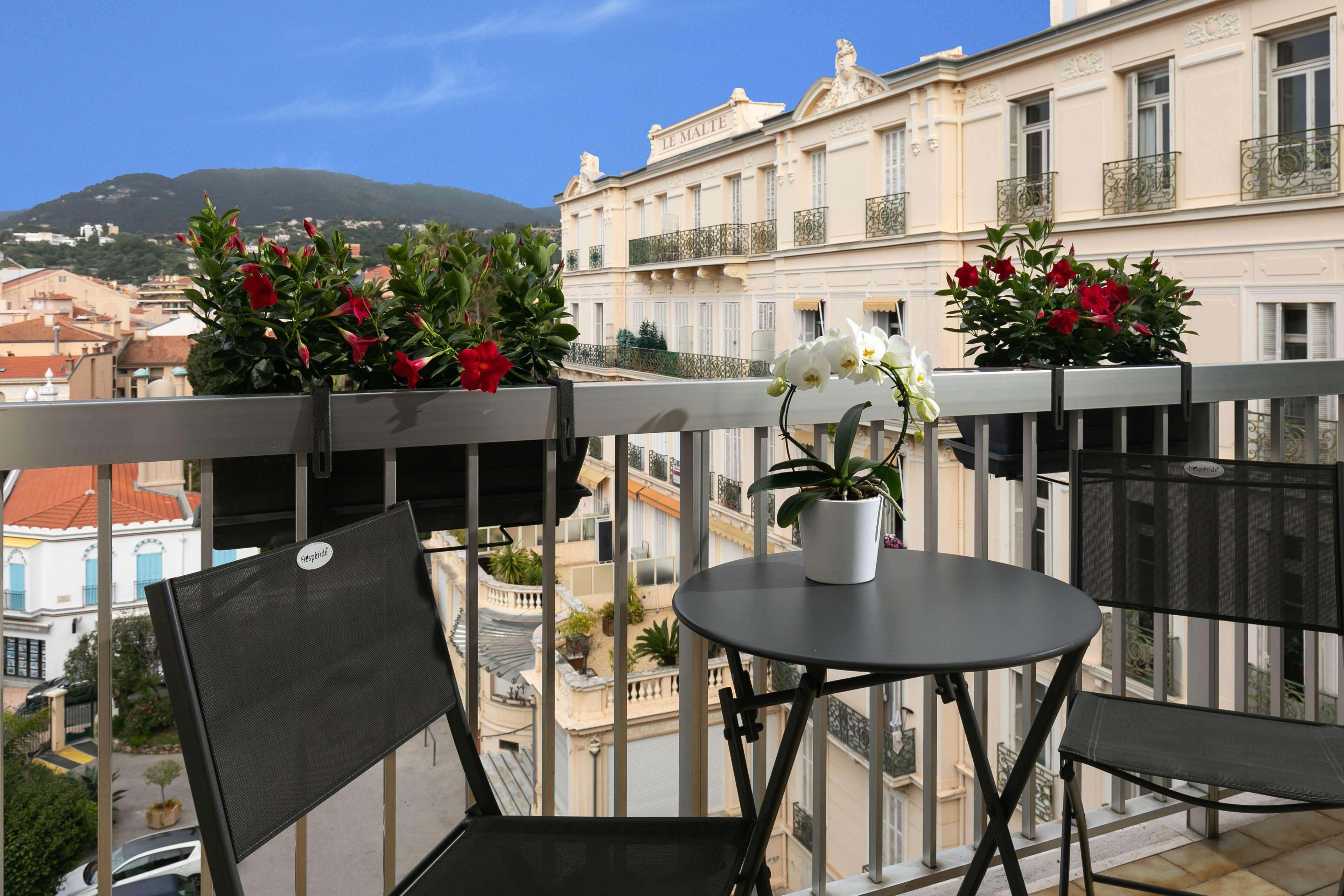 Best Western Hotel Mediterranee Menton Dış mekan fotoğraf
